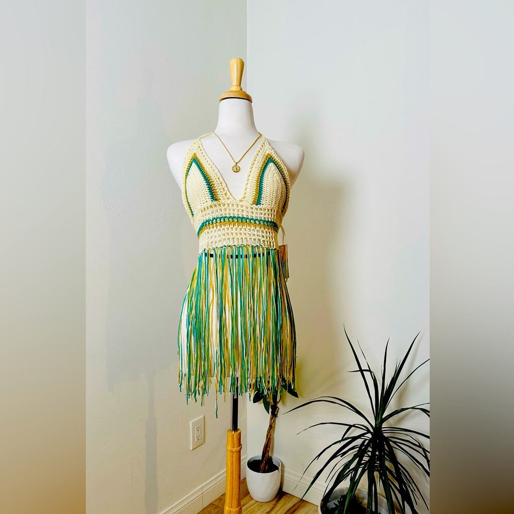 vintage halter top great for spring break of summer 2024!